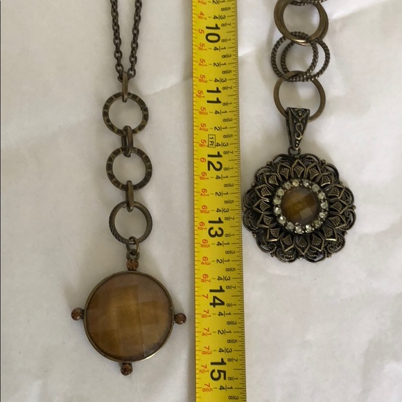 *FREE 2 Necklaces & Earings *Free w/ Bundled items - Picture 4 of 6